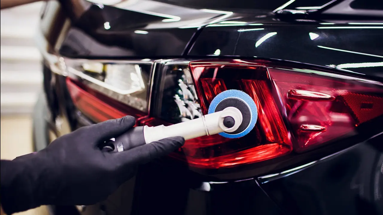 Tail light polishing